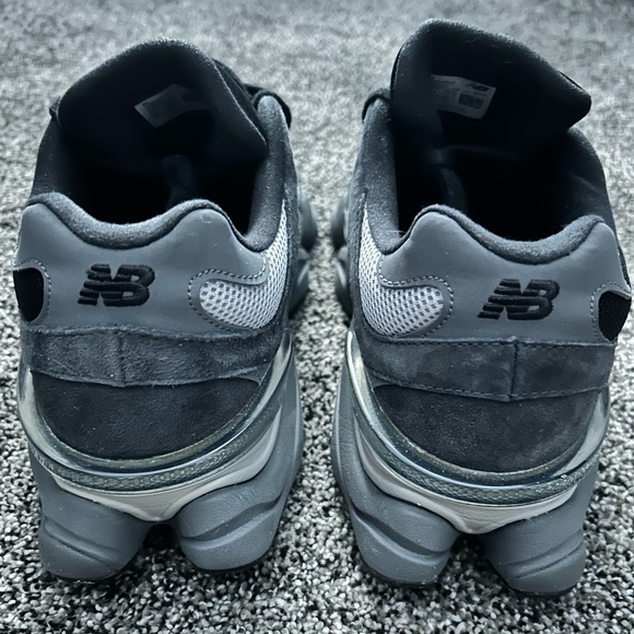 New Balance 9060 sneakers “Black Castlerock Grey” - Picture 2 of 7